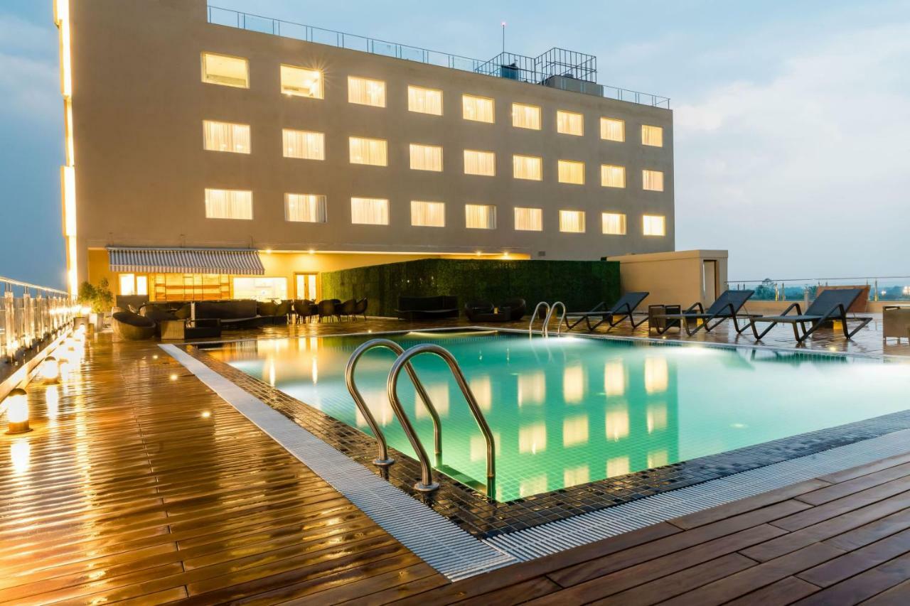 Vivanta Chitwan Bharatpur Bharatpur  Kültér fotó