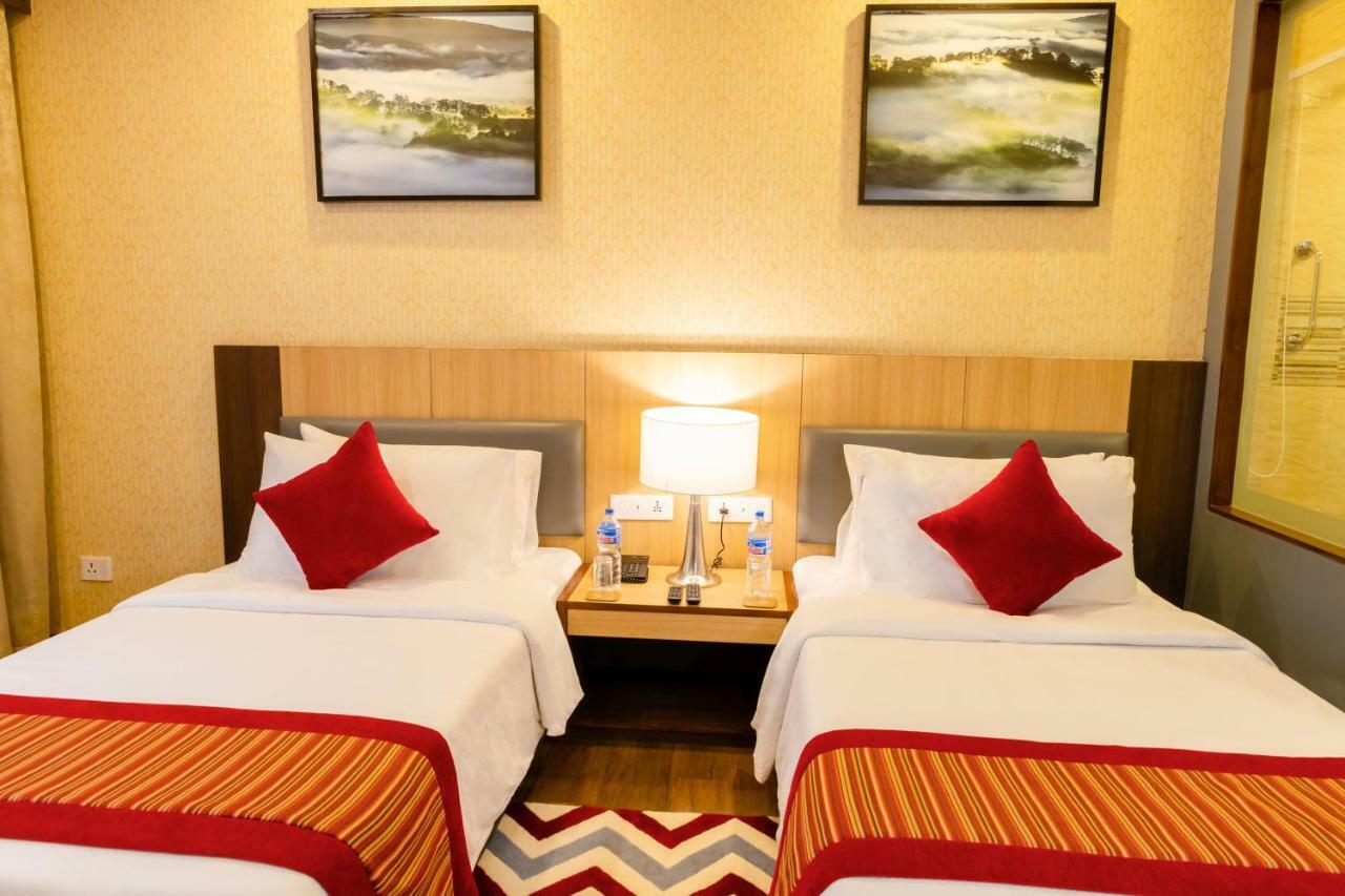 Vivanta Chitwan Bharatpur Bharatpur  Kültér fotó