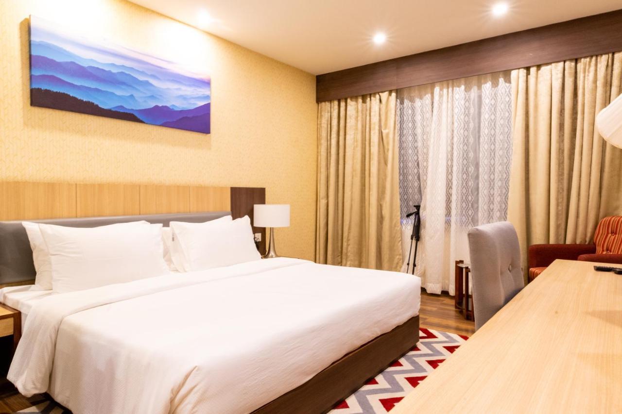 Vivanta Chitwan Bharatpur Bharatpur  Kültér fotó